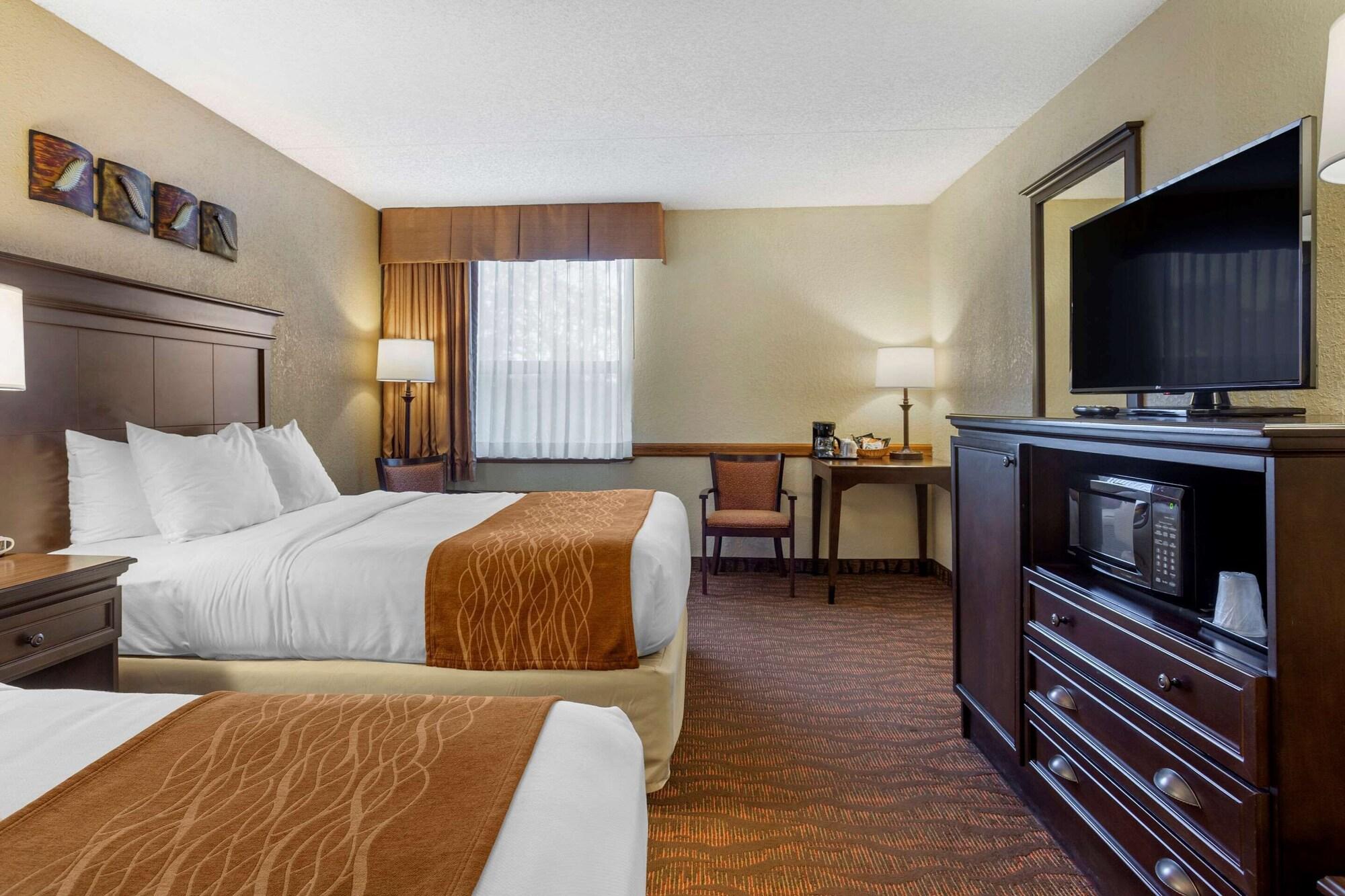 בראנסון Comfort Inn At Thousand Hills מראה חיצוני תמונה