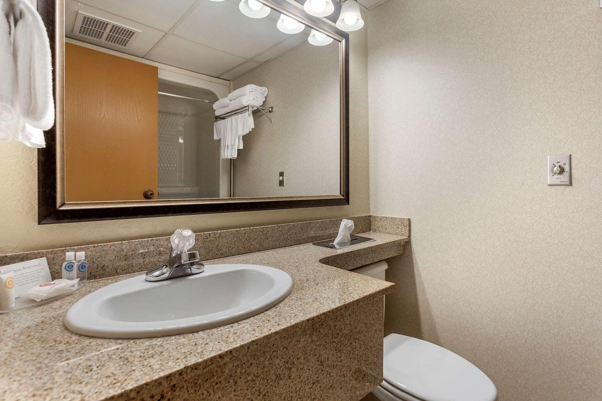 בראנסון Comfort Inn At Thousand Hills מראה חיצוני תמונה