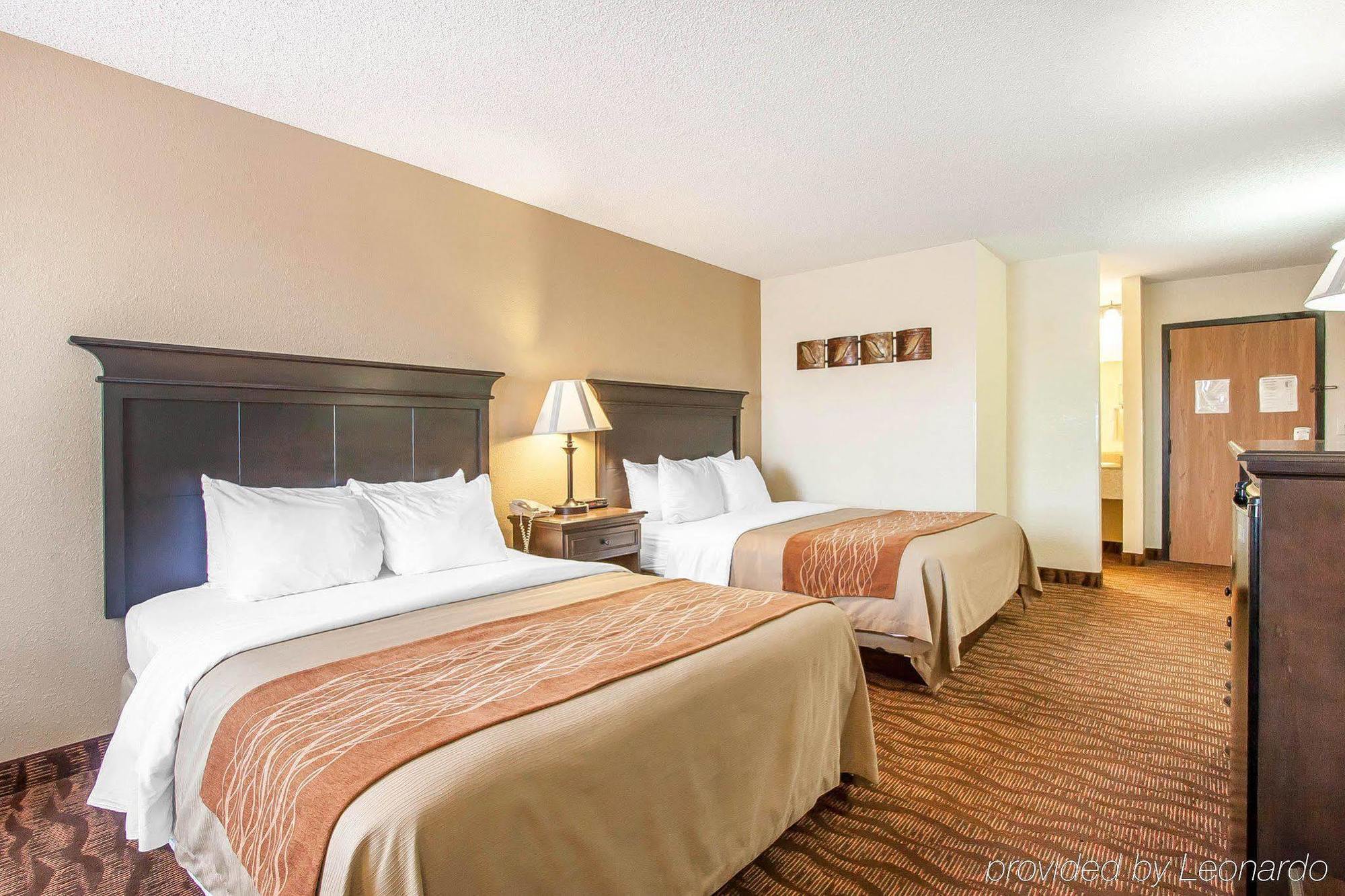 בראנסון Comfort Inn At Thousand Hills מראה חיצוני תמונה