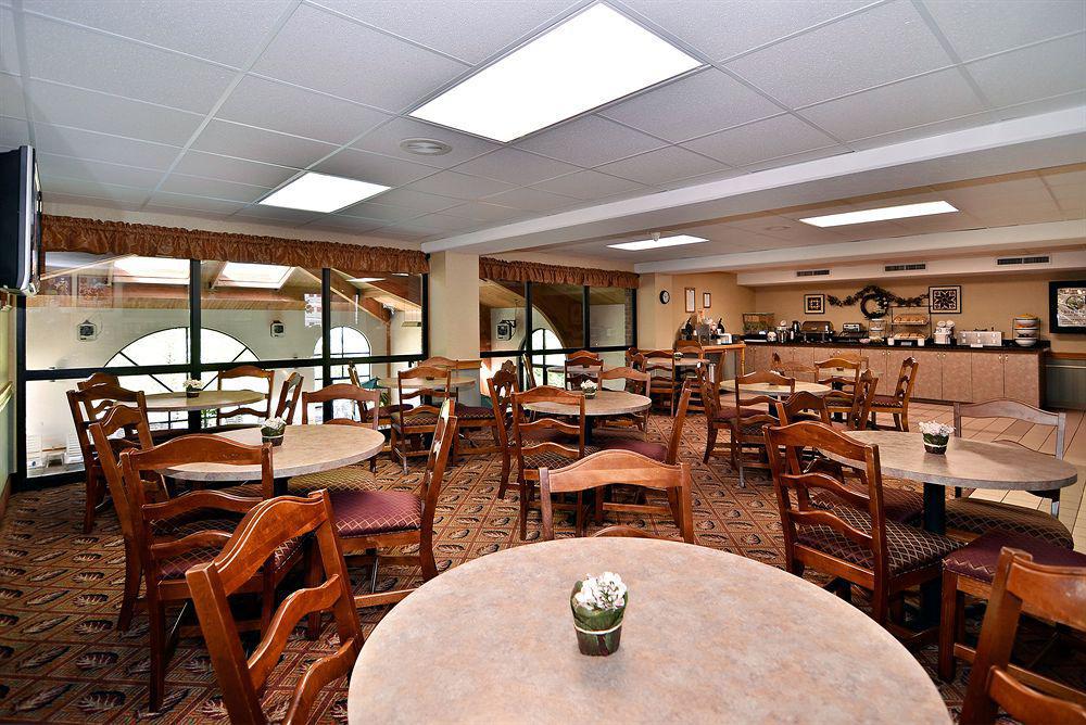 בראנסון Comfort Inn At Thousand Hills מסעדה תמונה