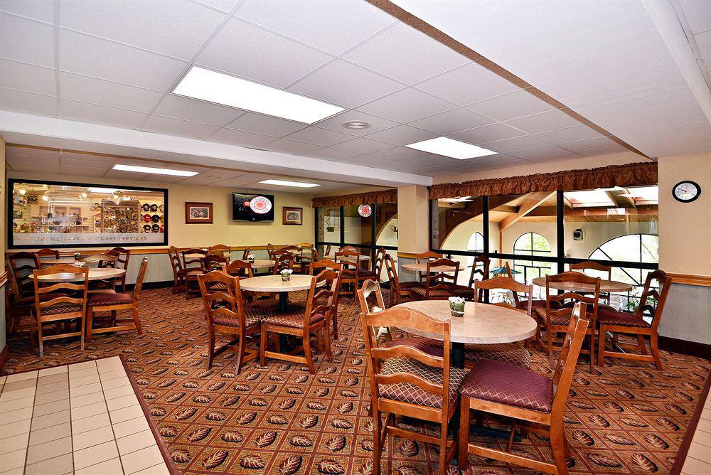 בראנסון Comfort Inn At Thousand Hills מראה חיצוני תמונה